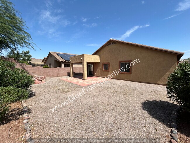Building Photo - 167 W Calle Patio Lindo