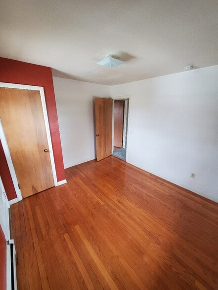 Building Photo - 1301 Jewel Ct