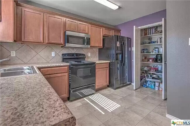 Building Photo - 4610 Honeystreet Bridge Ln
