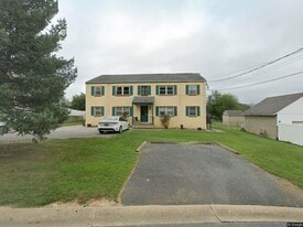 Building Photo - 303 Alice St