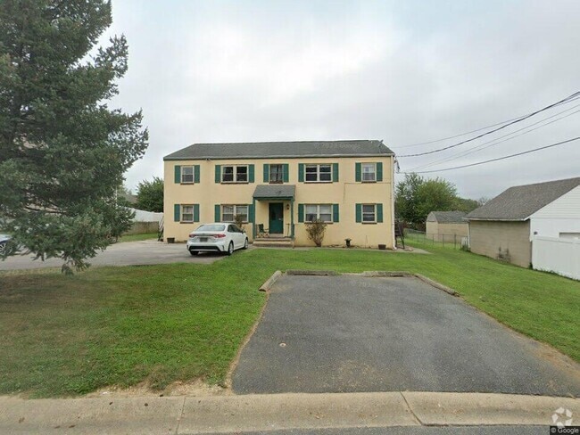 Building Photo - 303 Alice St