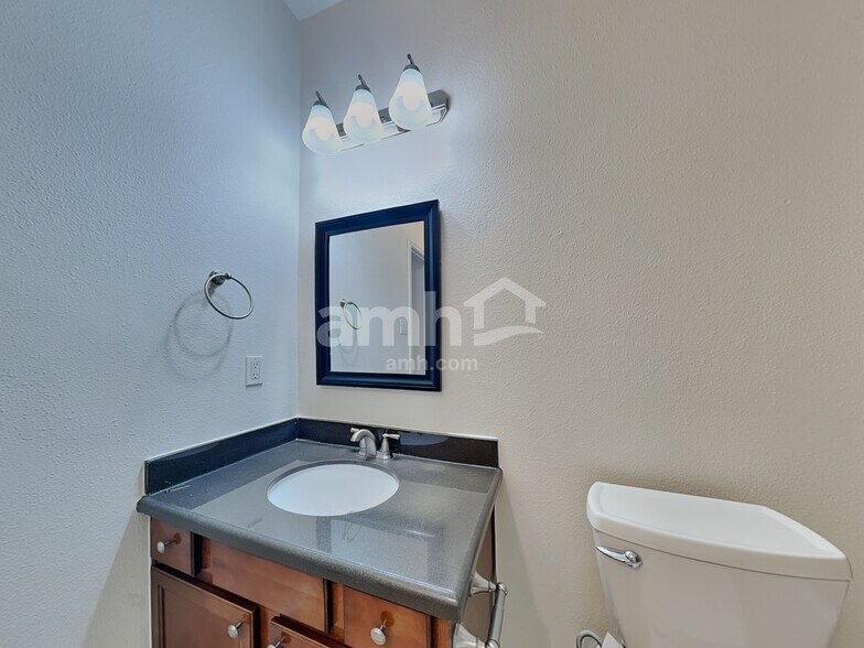 Building Photo - 10006 Blissfull Valley Ln