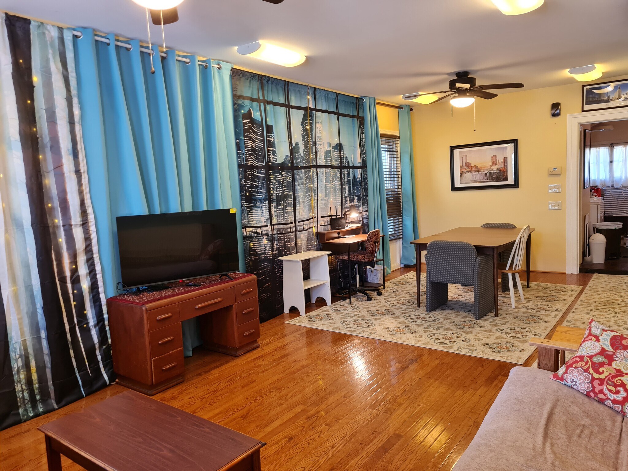 Dining Area from Living Room Area - 21 Beacon St