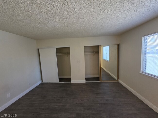 Building Photo - 4941 Newport Cove Dr