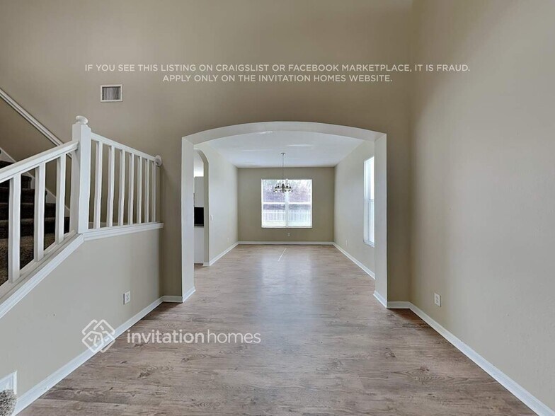 Building Photo - 27001 Arrowbrook Way