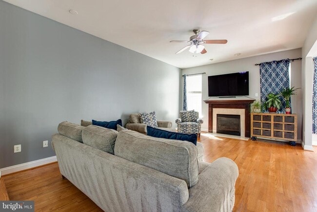 Building Photo - 2191 Oak Forest Dr