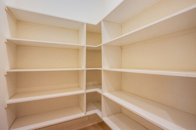 Building Photo - 2258 Green Mountain Ct