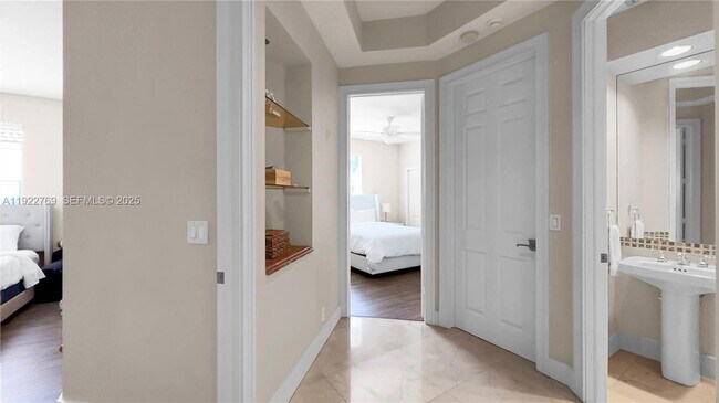 Building Photo - 2530 Monterey Ct