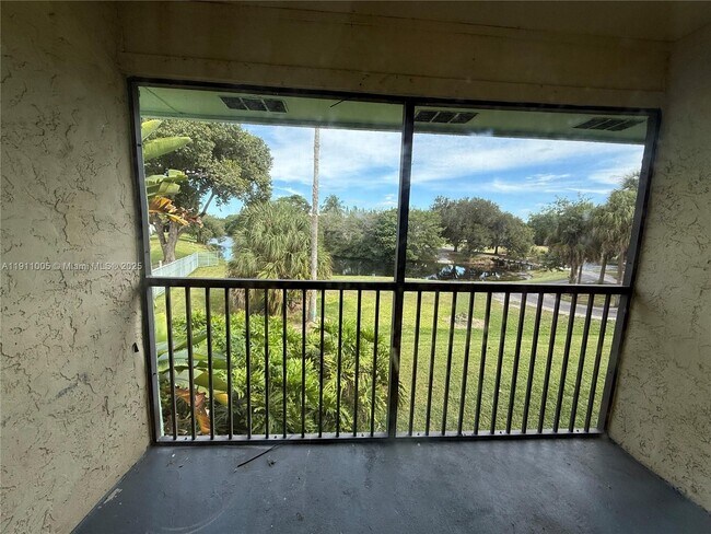 Building Photo - 3988 NW 87th Ave