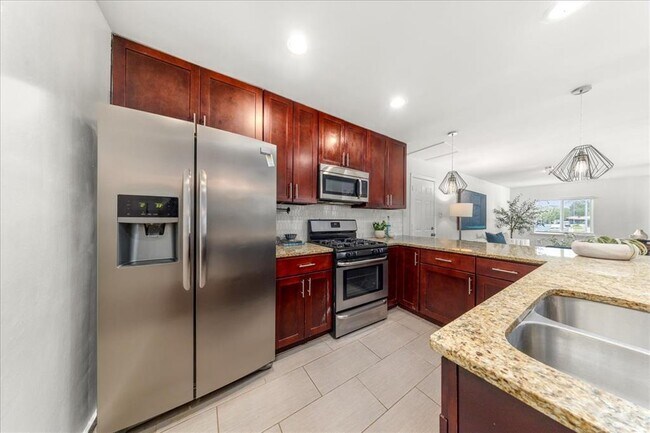 Building Photo - 5108 Emerald Forest Dr
