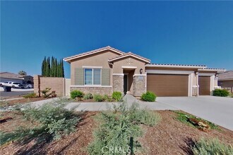 Building Photo - 1734 Lorraine Dr