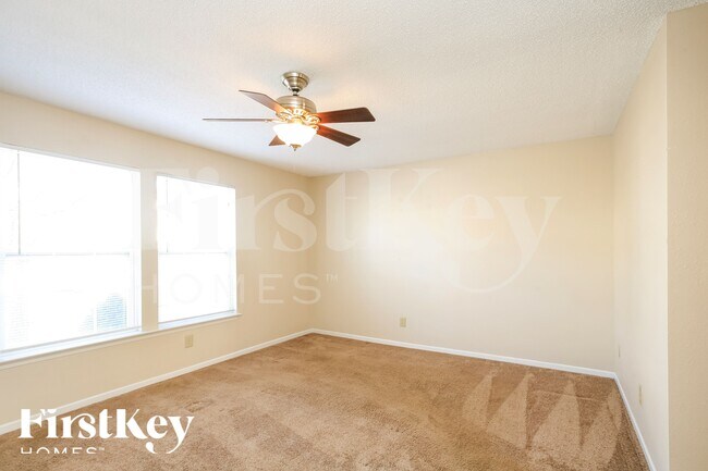 Building Photo - 10871 Zimmerman Ln