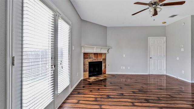 Building Photo - 11546 La Grange Dr