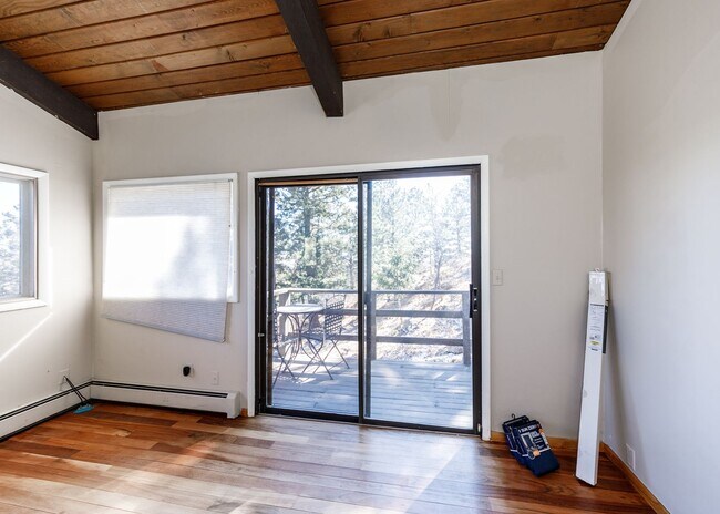 Building Photo - Palmer Park 3 bedroom