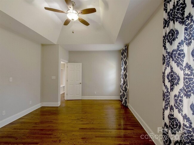 Building Photo - 1200 Mendenhall Ct