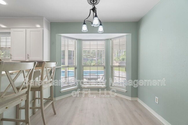 Building Photo - 3893 Paradise Bay Dr