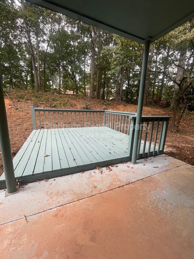 Building Photo - 377 Arbour Way