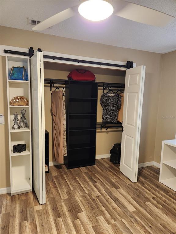 Building Photo - 211 Thorntree Pl