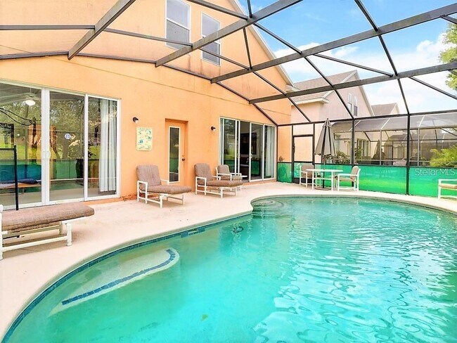 Building Photo - 153 Vizcay Way