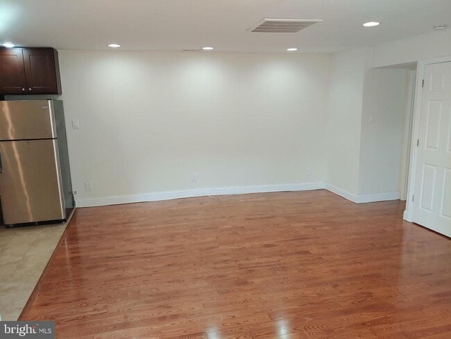 Building Photo - 1749 W Passyunk Ave