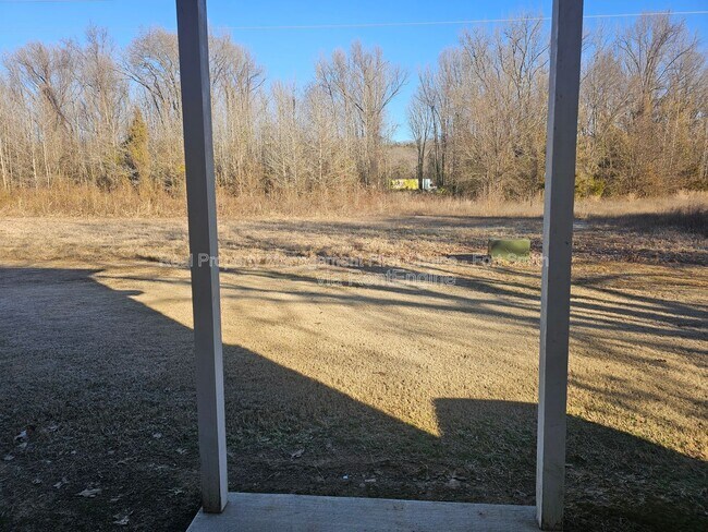 Building Photo - 2124 Ingalls Ln