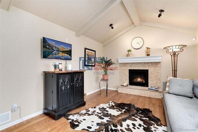 Building Photo - 5876 S Kingston Way