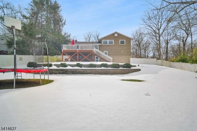 Building Photo - 149 Hillside Ave