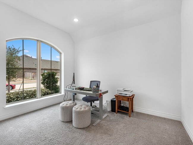 Building Photo - 24543 Songlark Bend Dr