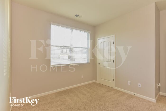 Building Photo - 300 Tessa Grace Wy