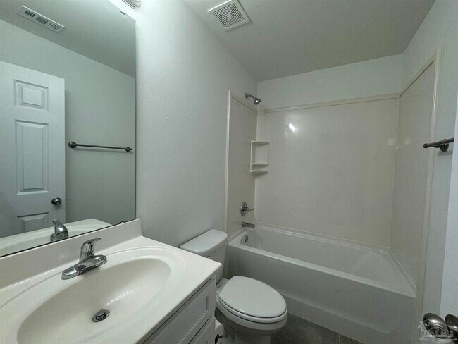 Building Photo - 5396 Spruce St