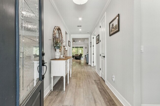 Building Photo - Discover the Ideal 55+ Lifestyle in Your N...