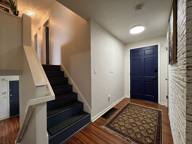 Building Photo - Comfortable Living in Bethany with Two Separate Units, Expansive 0.45-Acre Lot & Versatile Detach...