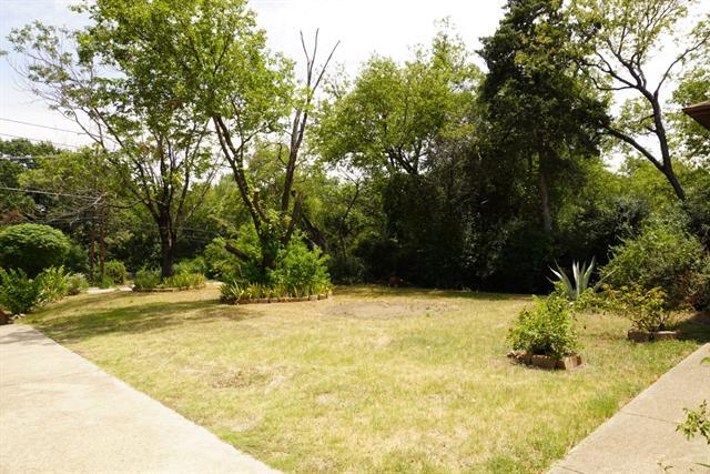 Building Photo - 821 N Hampton Rd