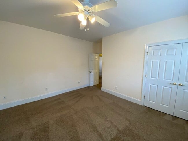 Building Photo - $500 Off 1 Month if Moved In by 11/30/25
