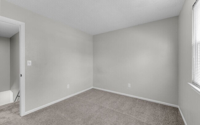 Building Photo - 4957 Aquarius Ct