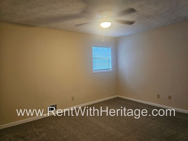 Building Photo - WOW! GORGEOUS HOME / PARTIAL FINISHED BASEMENT / RESORT STYLE POOL/ ALEXANDER HIGH SCHOOL