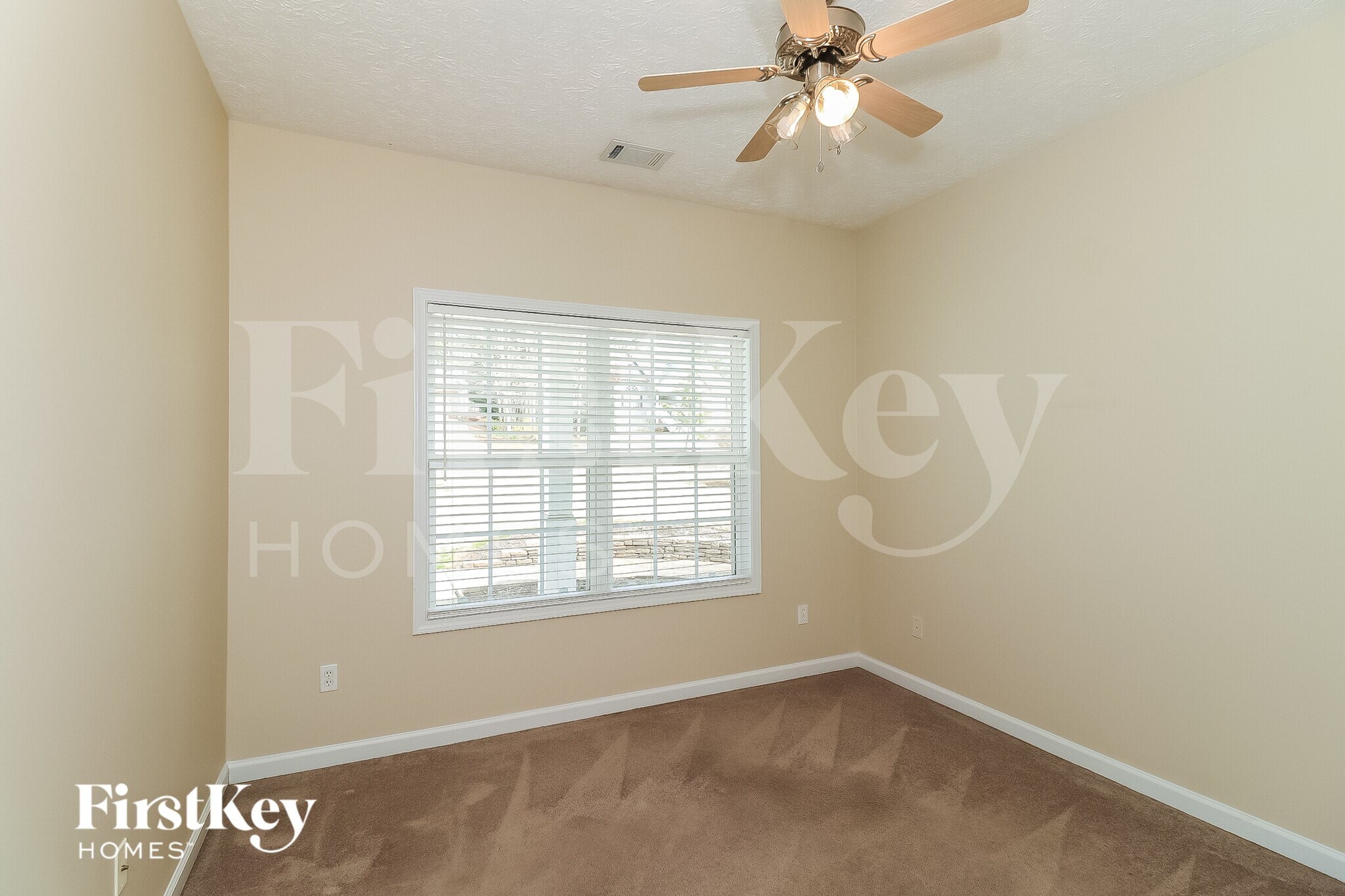 Building Photo - 85 Meadow Spring Ct