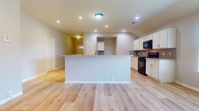 Building Photo - 1103 Sun Prairie Dr