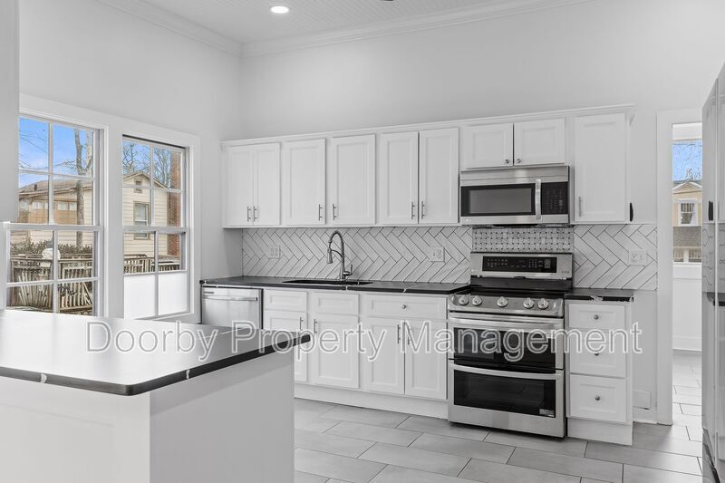 Building Photo - 1508 Bailey Ave