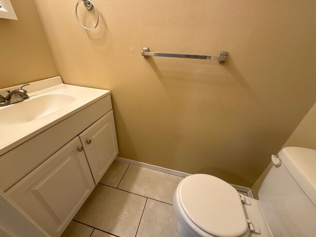 Building Photo - 2 Bedroom 2 Bathroom Duplex for $895 in So...