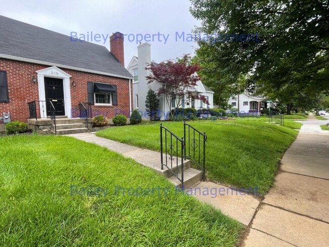 Building Photo - 215 McCready Ave