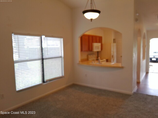 Building Photo - 435 Margie Dr
