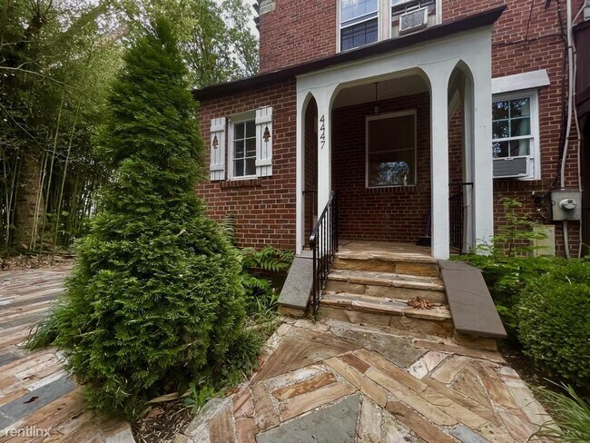 Building Photo - 4 br, 3 bath House - 4447 P St NW