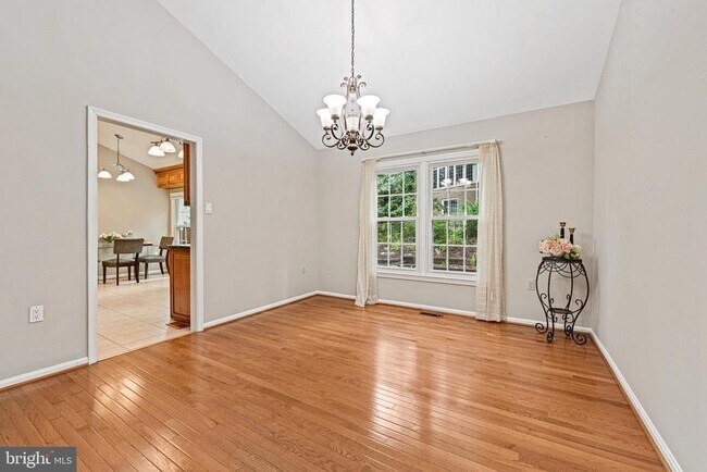 Building Photo - 9760 Hatmark Ct