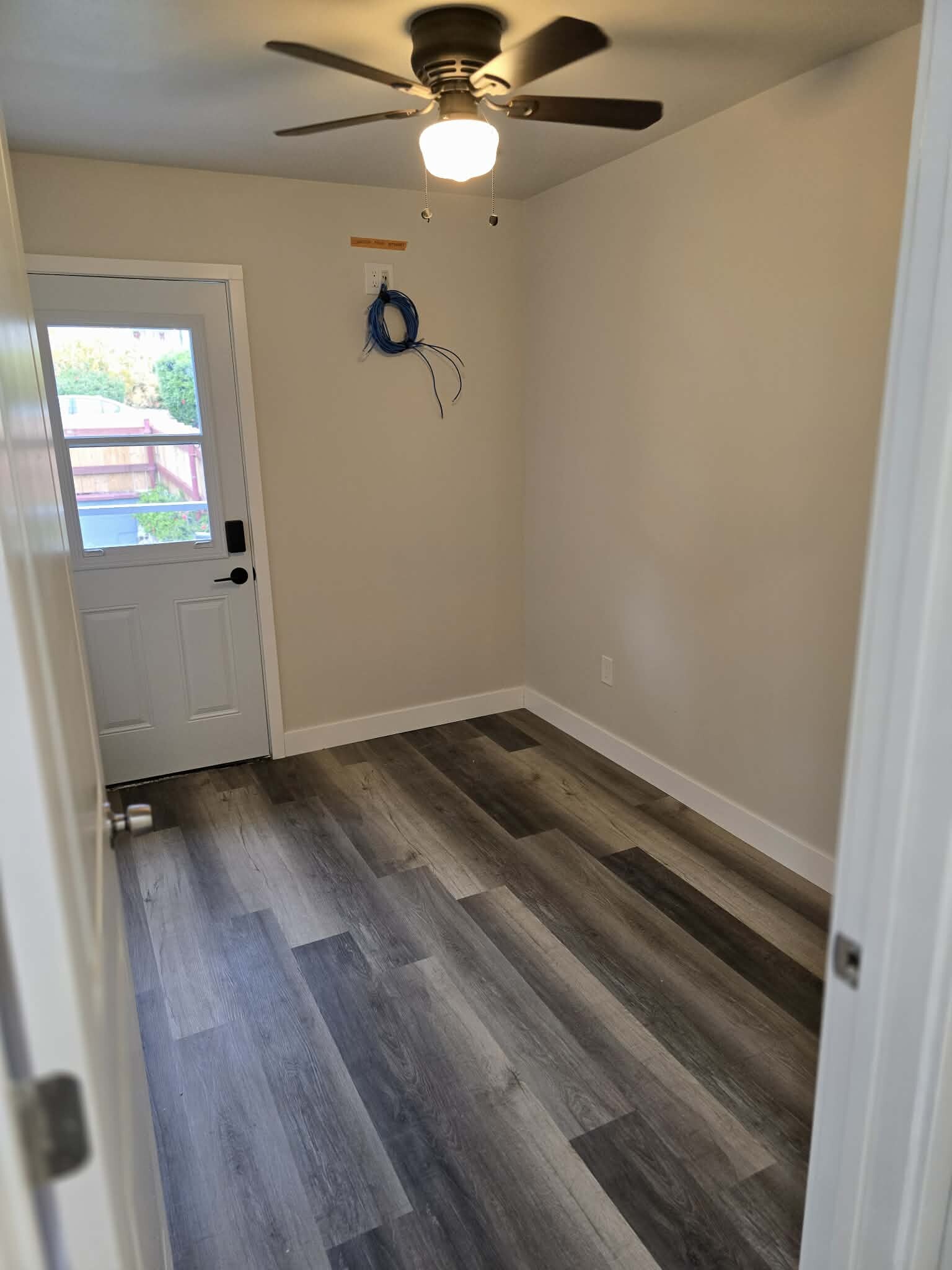 Building Photo - 2222 W Dunlop St