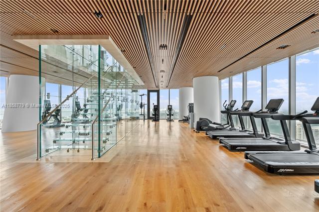 Building Photo - 300 Biscayne Boulevard Way