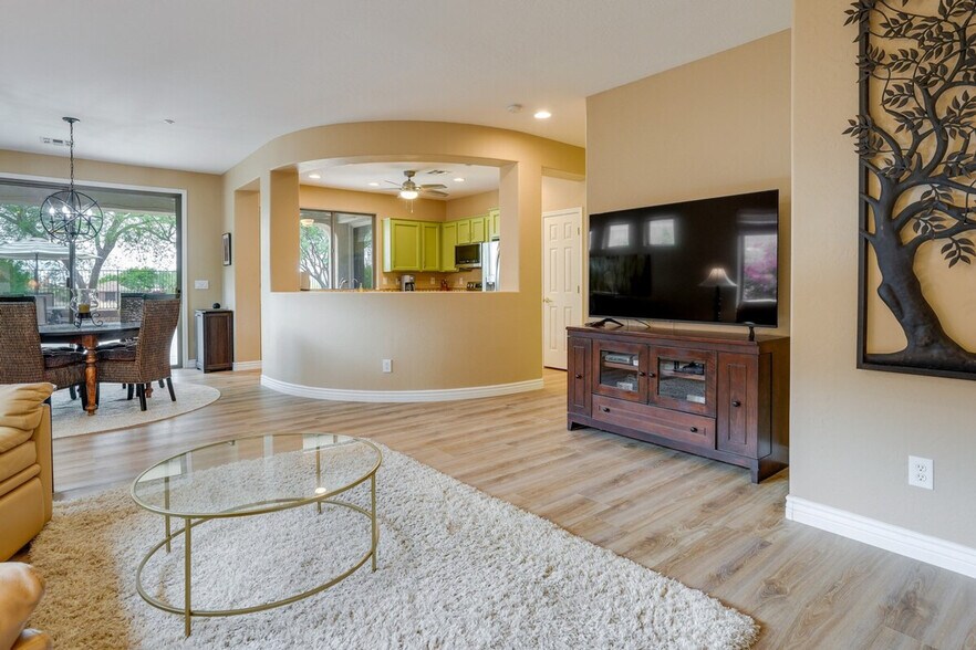 Building Photo - 2501 W Myopia Ct