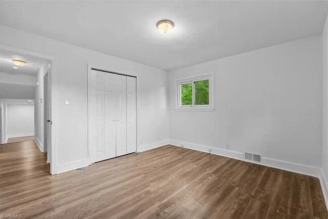 Building Photo - Earn Wealth While Leasing - Like a Homeowner - Lease to Own