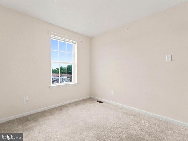 Building Photo - 145 Mercer Ct