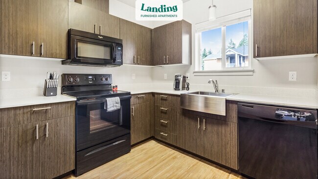 Building Photo - 11800 NE 124th Ave